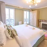 Modern With Terrace & 4 Spacious Bedrooms